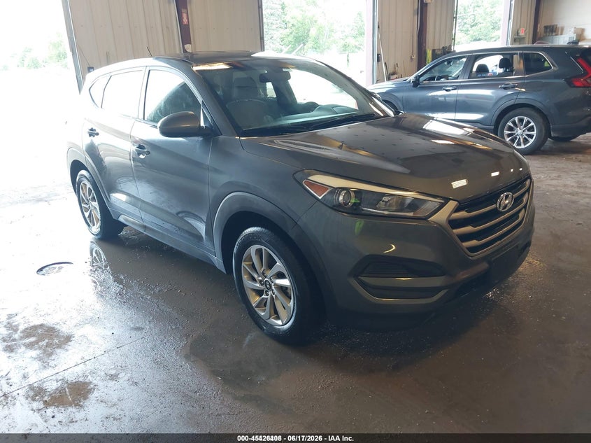 Vin: km8j2ca47ju654923, lot: 45924463, hyundai tucson se 2018 img_1