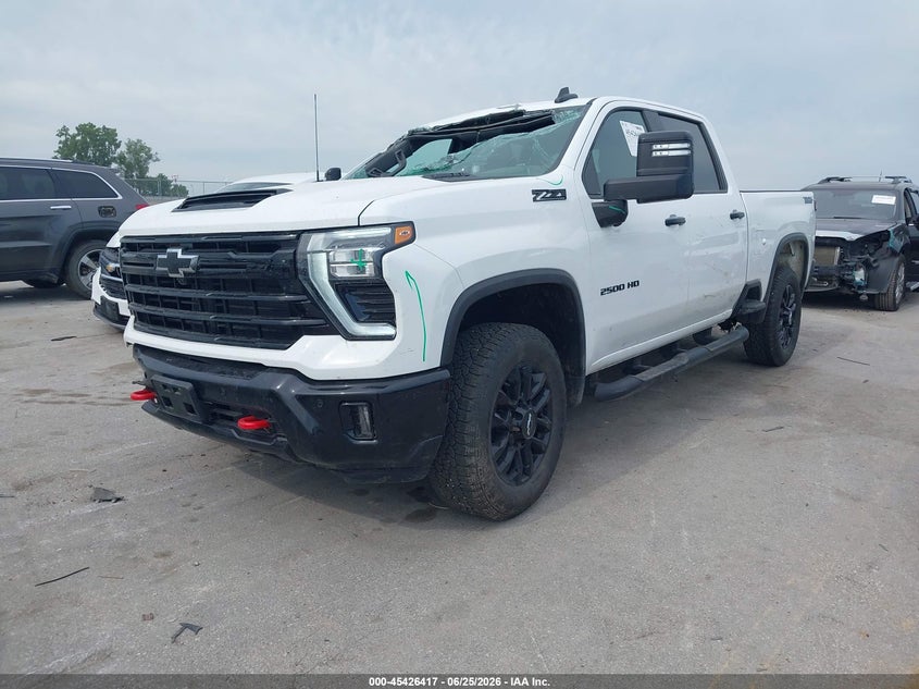 2026 CHEVROLET SILVERADO 2500 HD auction photo 2