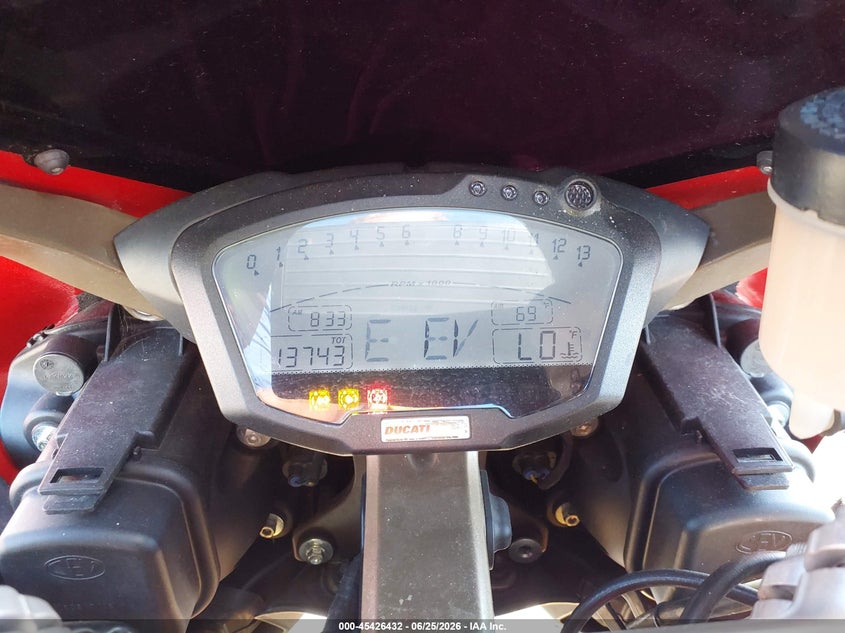2010 Ducati 1198 Base / S VIN: ZDM1XBLW4AB026218 Lot: 45426432