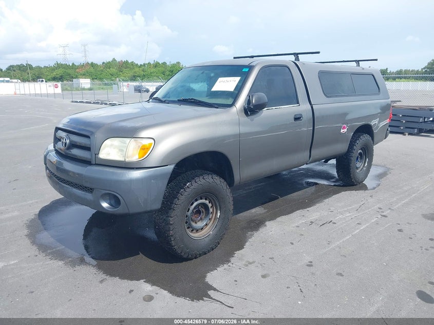2005 TOYOTA TUNDRA auction photo 2