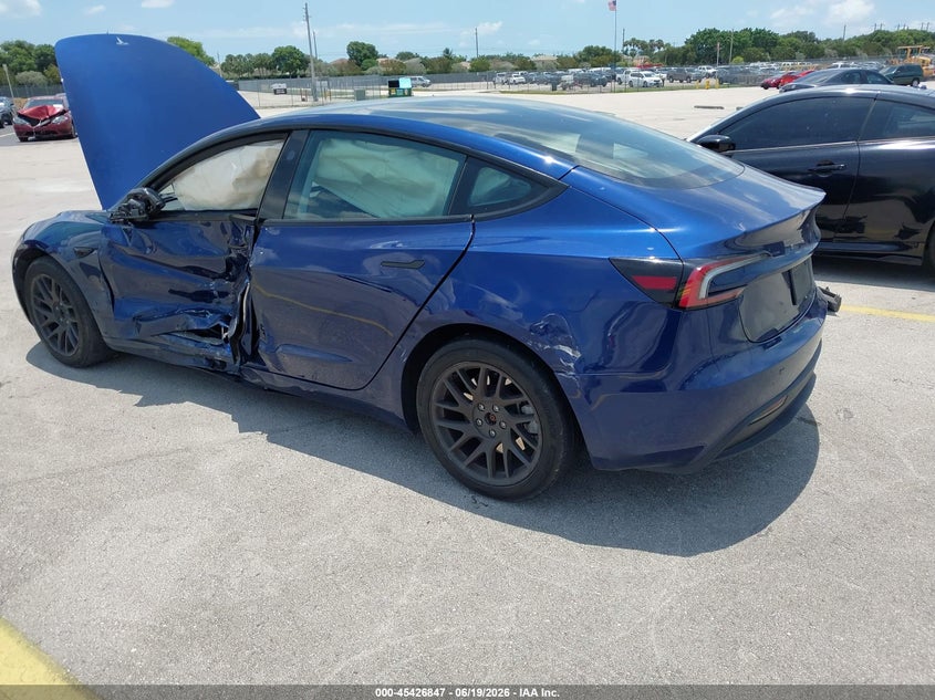 Vin: 5yj3e1ea5rf727767, lot: 45924902, tesla model 3 20243