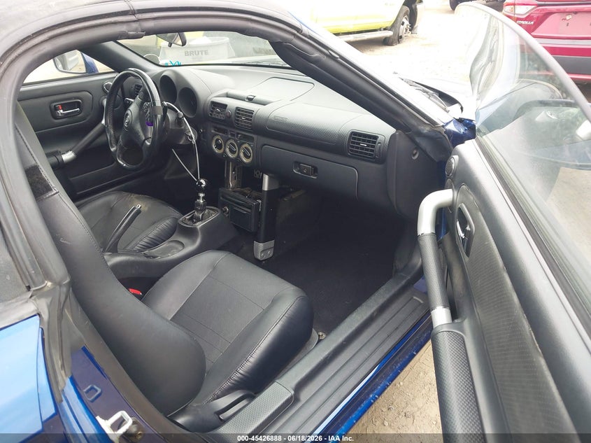 2004 TOYOTA MR2 CABRIO 1.8L I-4 DOHC, VVT, 138HP