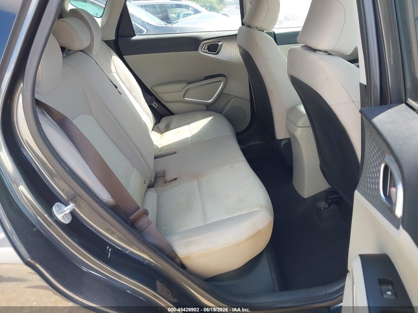 2021 KIA SOUL auction photo 8
