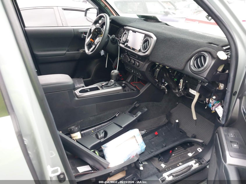 2022 TOYOTA TACOMA TRD OFF ROAD — Photo 5