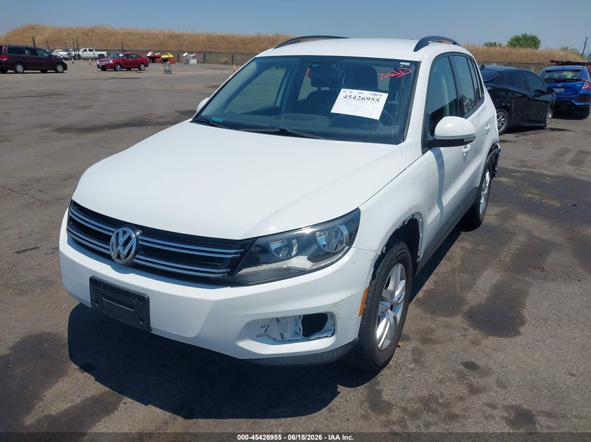 2017 Volkswagen Tiguan 2.0t/2.0t S WVGAV7AX9HK041815 photo 1