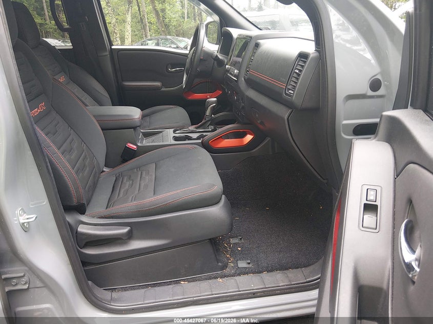 2024 NISSAN FRONTIER auction photo 5