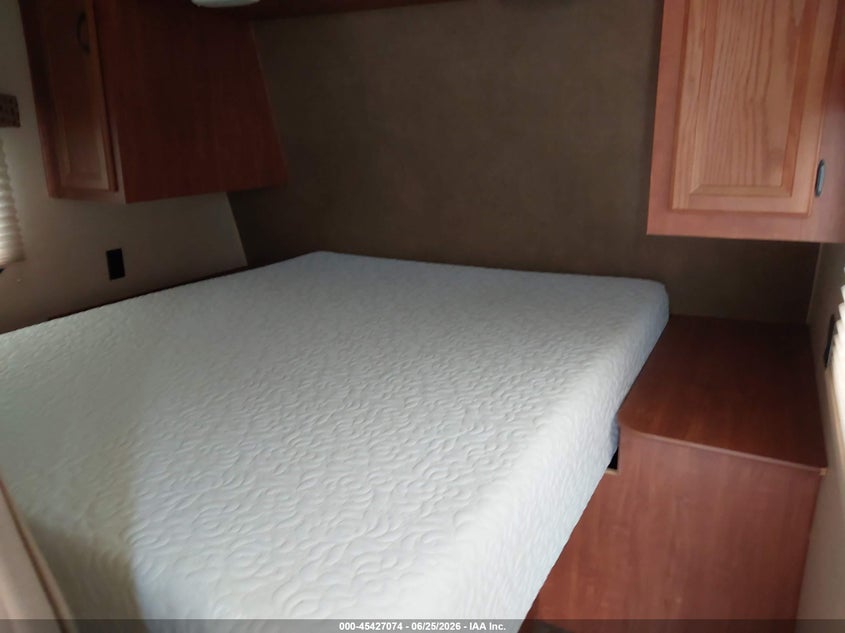 2015 JAYCO JAY FLIGHT auction photo 8