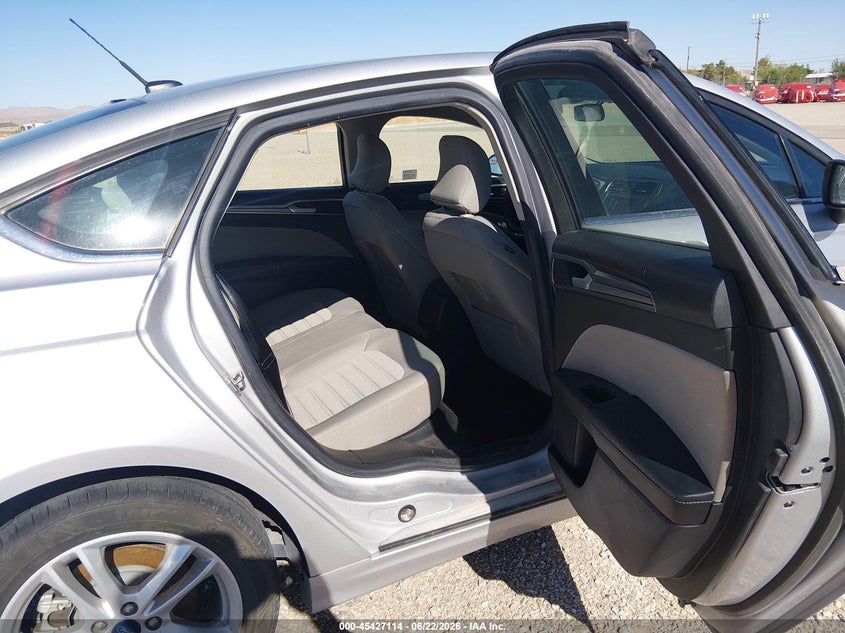 2018 FORD FUSION HYBRID auction photo 8