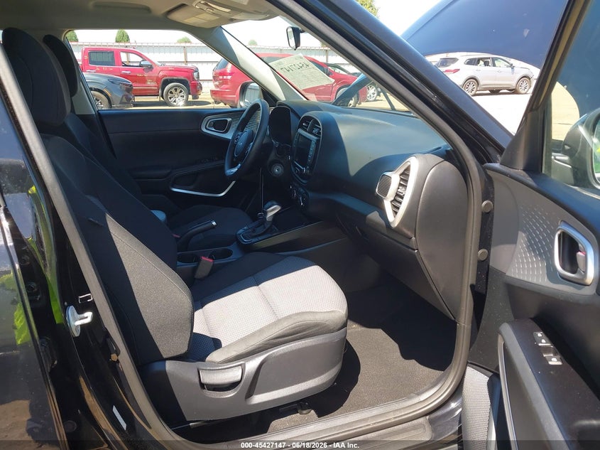 2022 KIA SOUL auction photo 5
