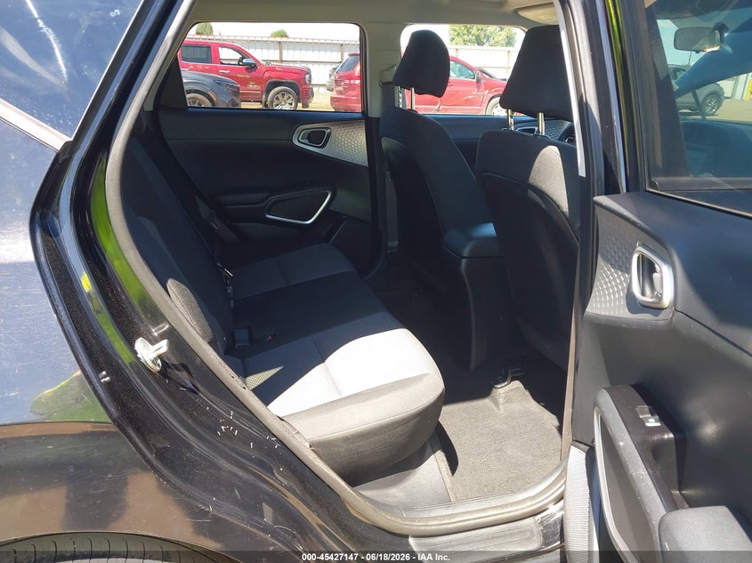 2022 KIA SOUL auction photo 8