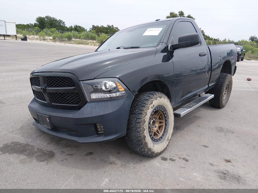 2015 Ram 1500 Express 3C6JR6AT1FG617568 photo 1