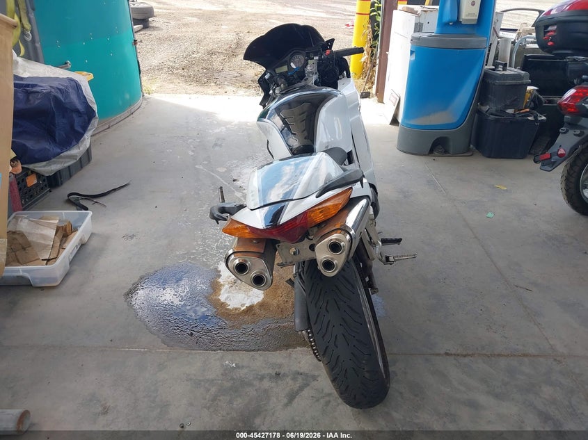 2004 Honda Vfr800 VIN: JH2RC46154M600699 Lot: 45427178