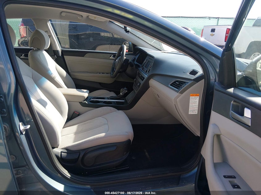 AtlanticExpress - Hyundai Sonata Hybrid