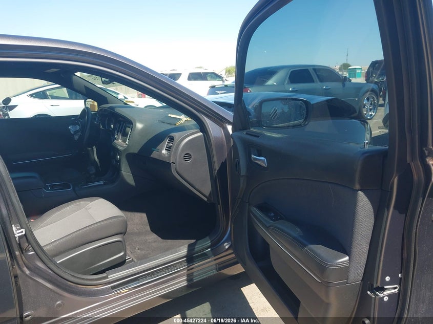2015 DODGE CHARGER auction photo 5