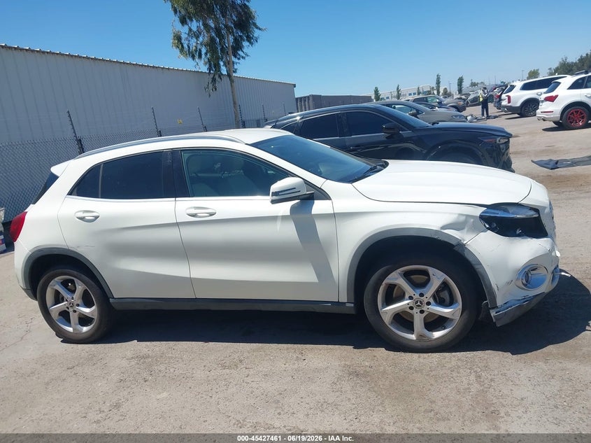 2018 MERCEDES-BENZ GLA 250 — Photo 13