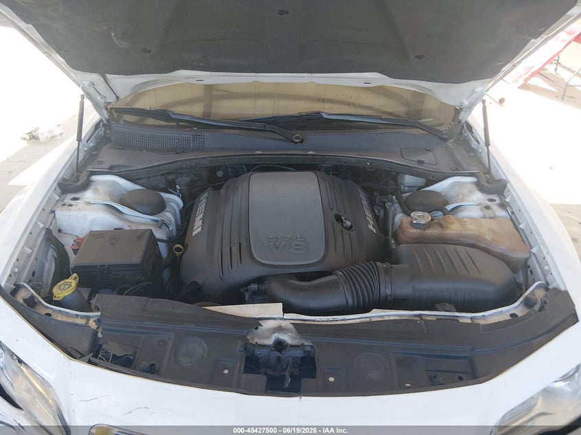 2013 CHRYSLER 300C SEDAN 5.7L V-8 VVT, 363HP