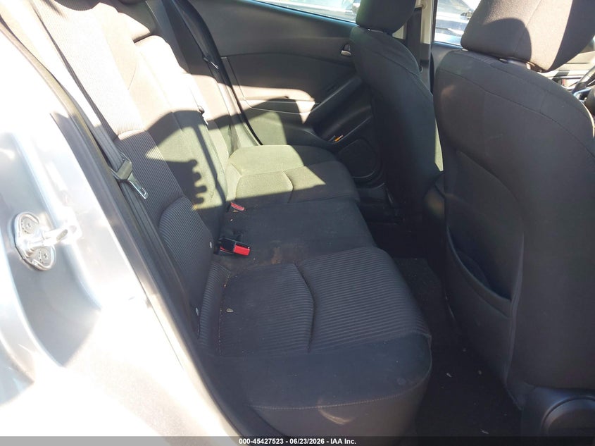 2015 MAZDA MAZDA3 auction photo 8
