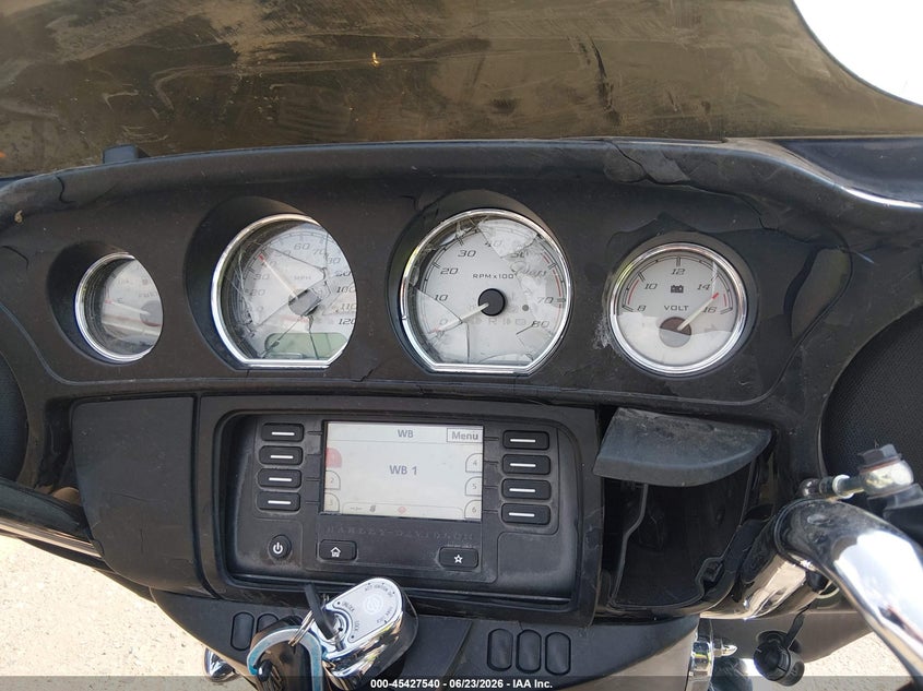 2015 Harley-Davidson Flhx Street Glide VIN: 1HD1KBM14FB635408 Lot: 45427540