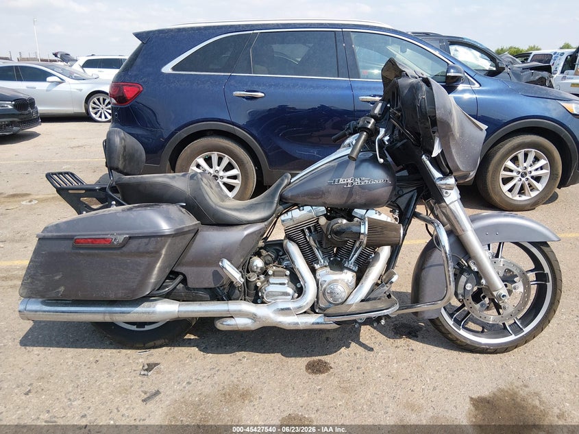 2015 Harley-Davidson Flhx Street Glide VIN: 1HD1KBM14FB635408 Lot: 45427540