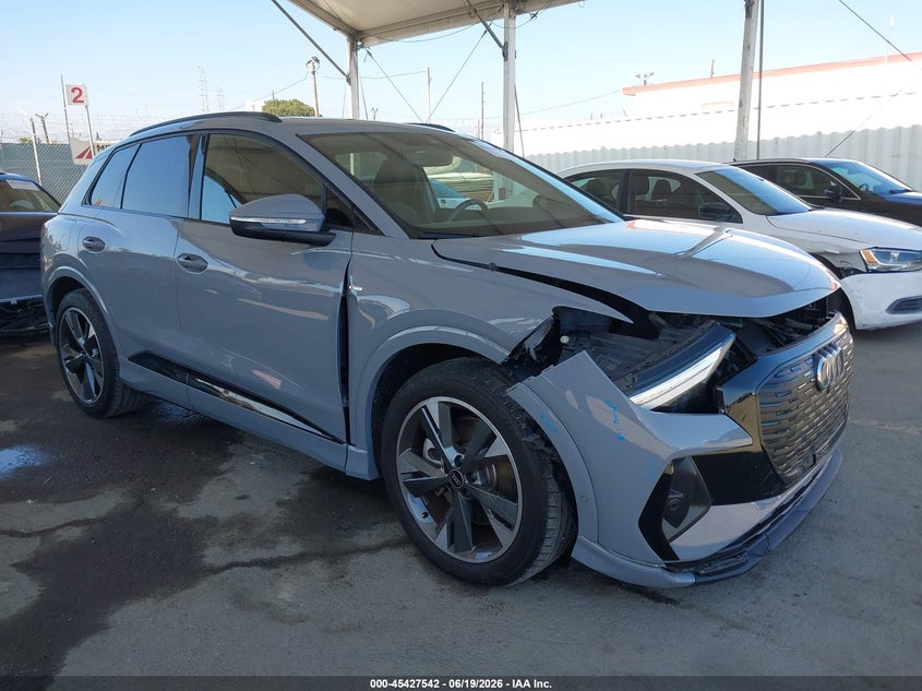 Vin: wa1lubfz0rp052407, lot: 45925596, audi q4 e-tron premium plus 55 quattro 2024 img_1