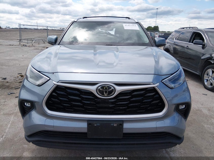 TOYOTA HIGHLANDER - zdjęcie 13