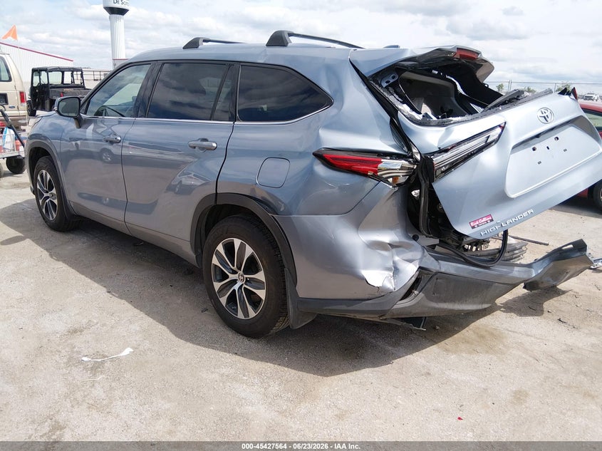 TOYOTA HIGHLANDER - zdjęcie 3