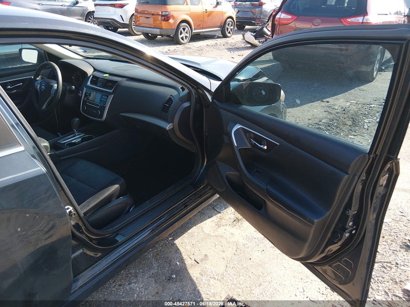 2016 NISSAN ALTIMA auction photo 5
