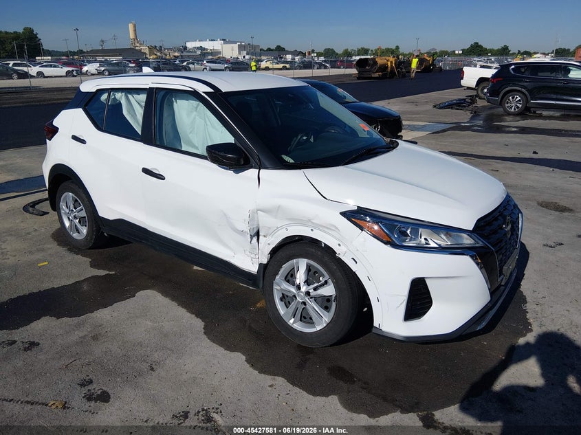2022 Nissan Kicks