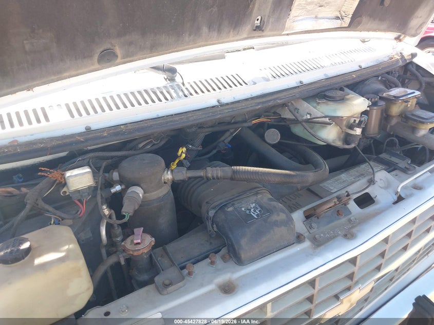 CHEVROLET G20 1992 VIN 2GBEG25K2N4142100
