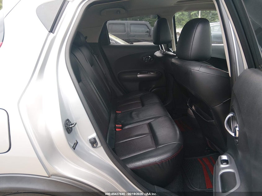 2011 NISSAN JUKE auction photo 8