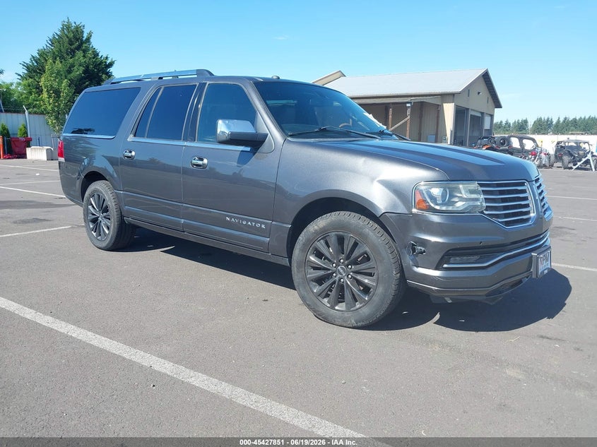 2016 LINCOLN NAVIGATOR L auction photo 1