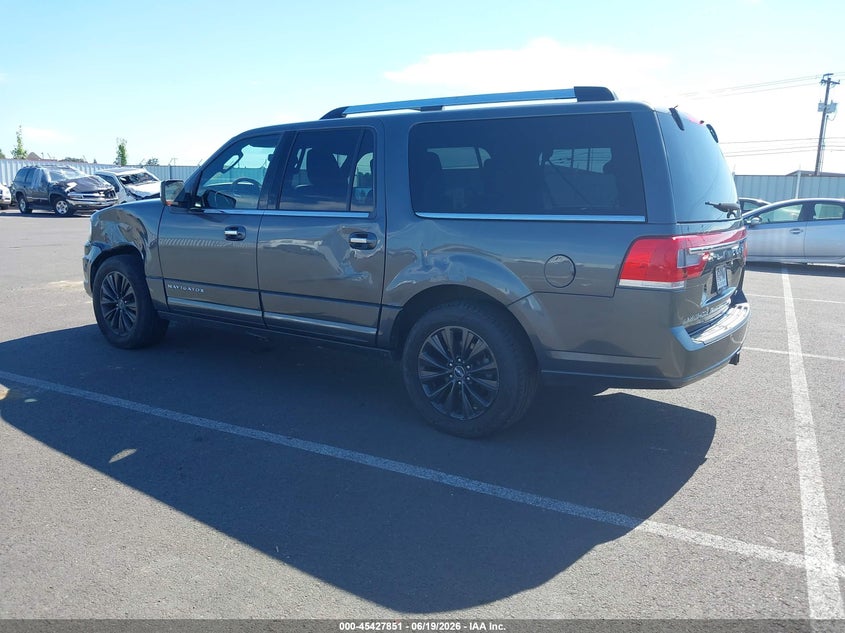 2016 LINCOLN NAVIGATOR L auction photo 3