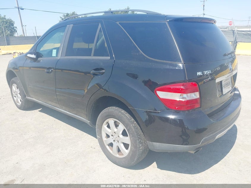 AtlanticExpress - Mercedes-Benz ML-Class