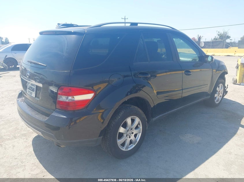 AtlanticExpress - Mercedes-Benz ML-Class