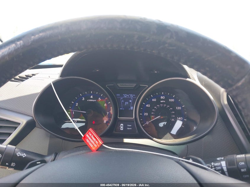 2013 Hyundai Veloster Turbo W/Black VIN: KMHTC6AE6DU139755 Lot: 45427939