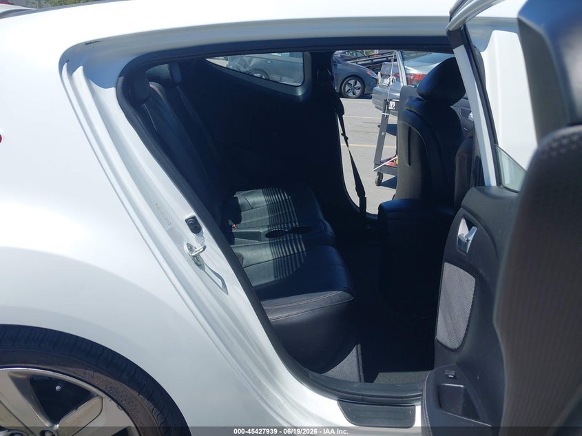 2013 Hyundai Veloster Turbo W/Black VIN: KMHTC6AE6DU139755 Lot: 45427939