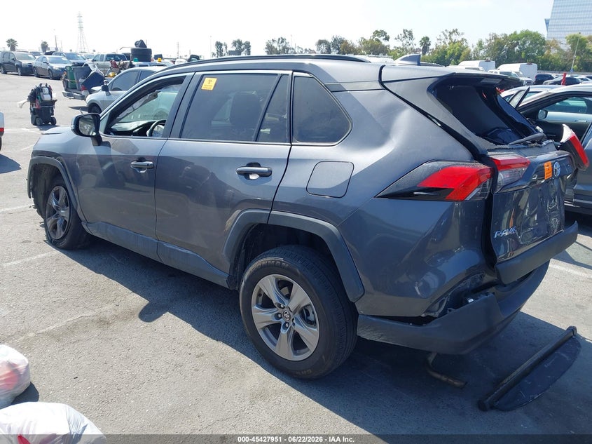 AtlanticExpress - Toyota RAV4