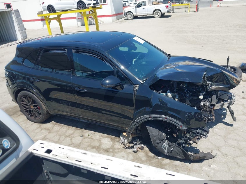 PORSCHE CAYENNE - zdjęcie 13