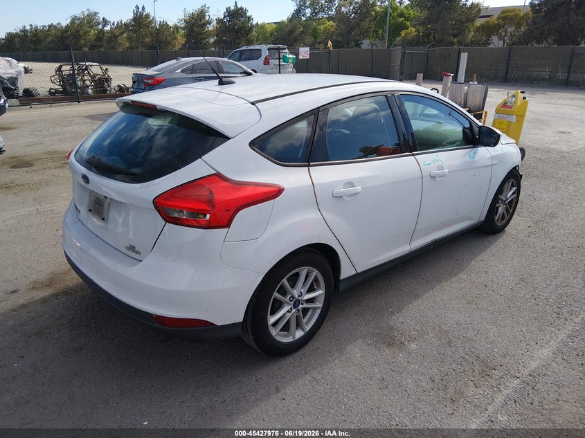 Vin: 1fadp3k20fl329467, lot: 45926031, ford focus se 20154