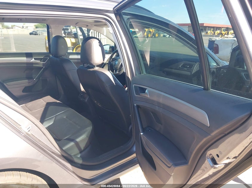 2017 Volkswagen Golf Sportwagen Tsi S/Tsi Se/Tsi Sel VIN: 3VWC17AU4HM542177 Lot: 45428084
