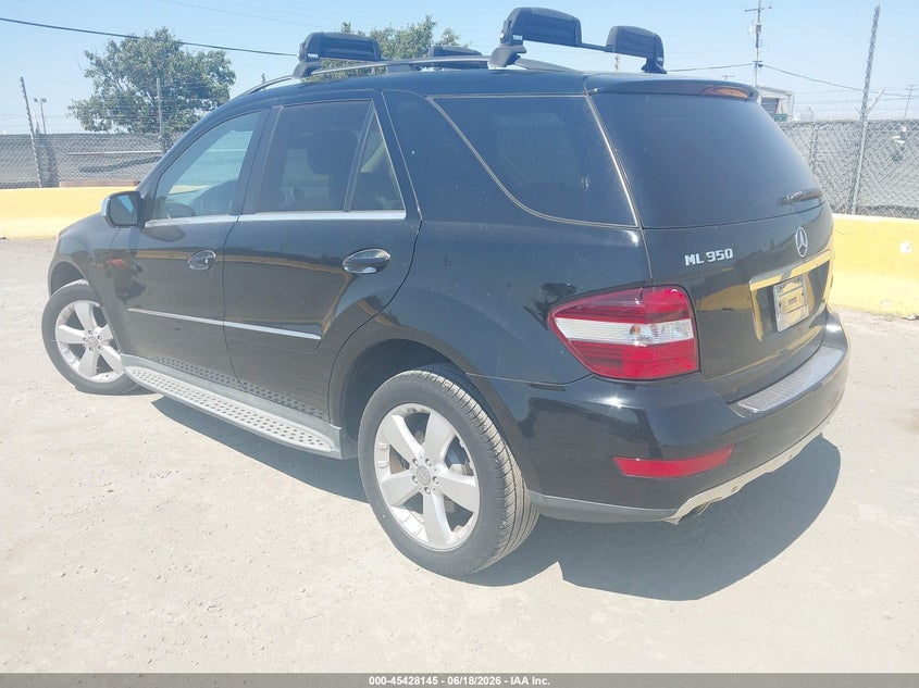 AtlanticExpress - Mercedes-Benz ML-Class
