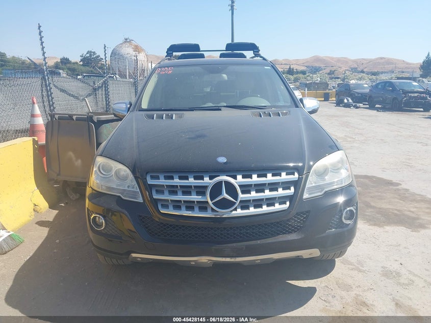 AtlanticExpress - Mercedes-Benz ML-Class