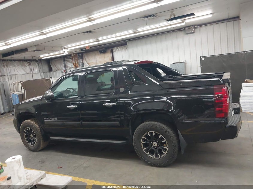 2013 Chevrolet Avalanche Lt VIN: 3GNTKFE73DG255332 Lot: 45428223