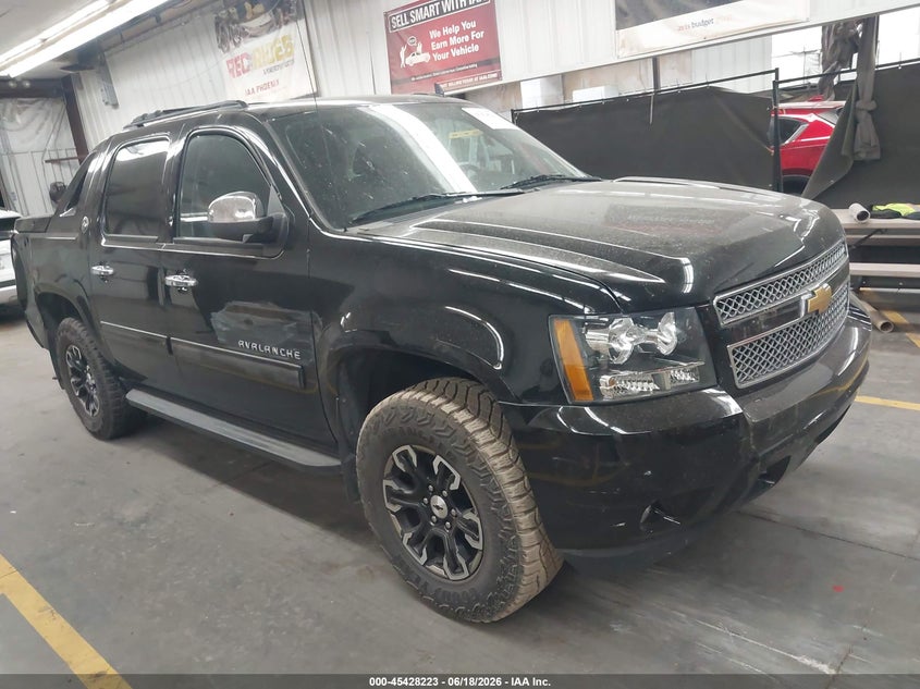 Vin: 3gntkfe73dg255332, lot: 45926278, chevrolet avalanche lt 2013 img_1
