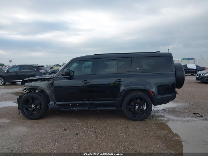 2024 Land Rover Defender 130 P400 S VIN: SALEJFEU3R2313314 Lot: 45428230