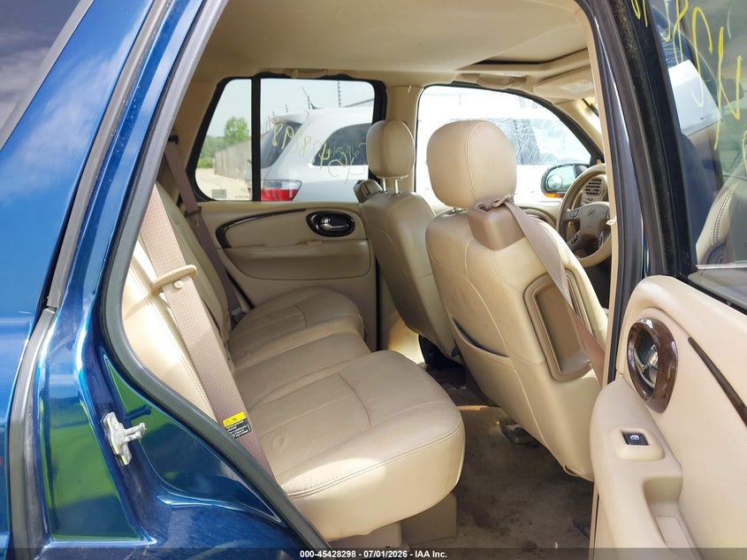2004 BUICK RAINIER auction photo 8