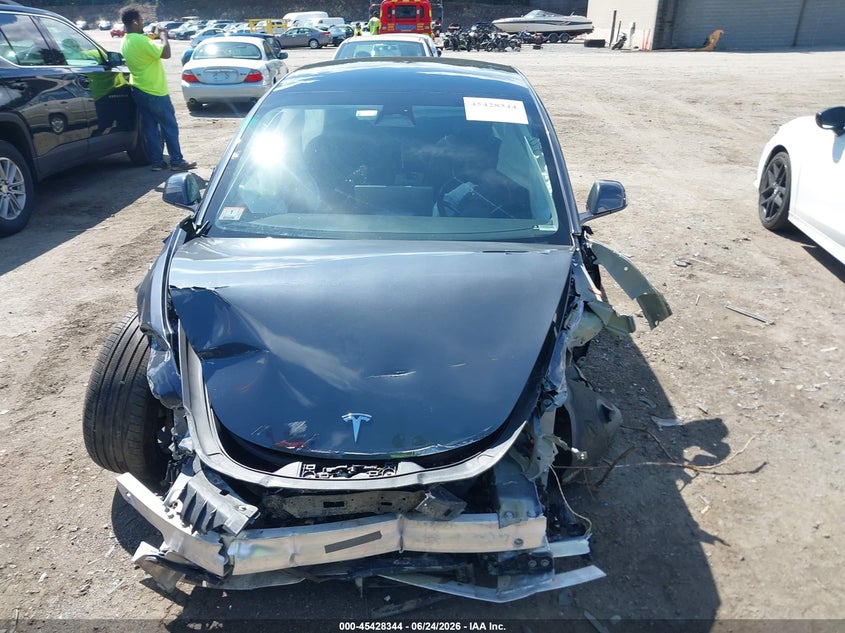 2022 Tesla Model 3 Rear-Wheel Drive VIN: 5YJ3E1EA9NF352654 Lot: 45428344