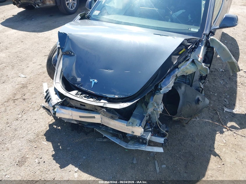 2022 Tesla Model 3 Rear-Wheel Drive VIN: 5YJ3E1EA9NF352654 Lot: 45428344