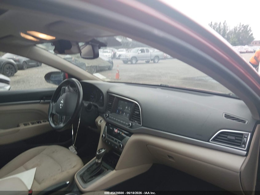 2017 HYUNDAI ELANTRA auction photo 5