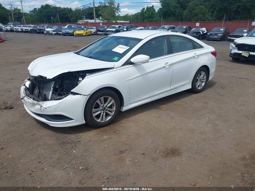 2014 HYUNDAI SONATA auction photo 2